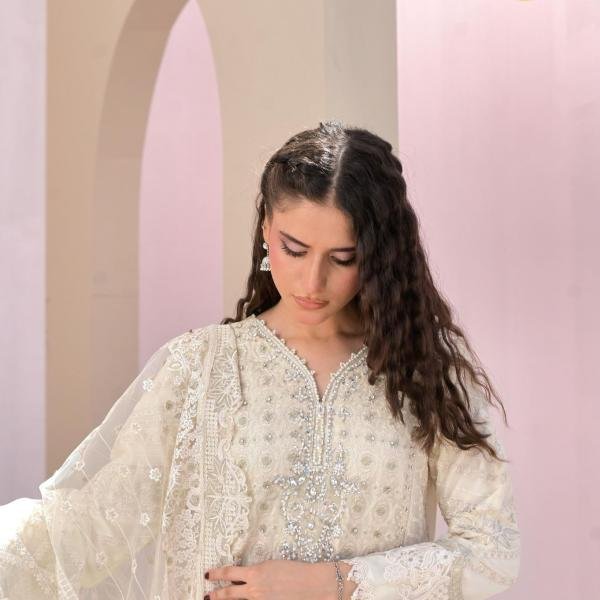 Ivory Whisper – Chiffon Elegance